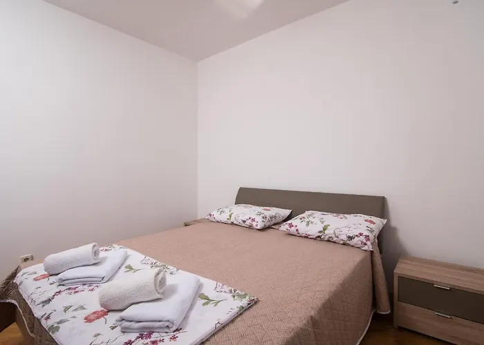 Josipa شقة تروغير