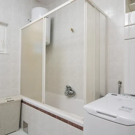 Josipa Apartment *